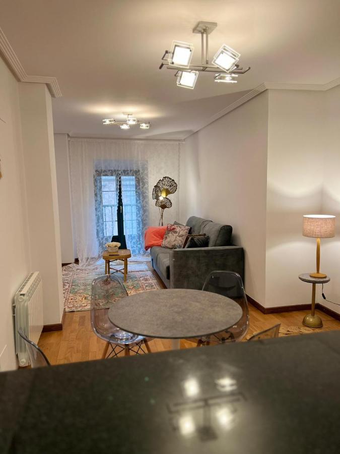 Apartamentos El Escudo Centro Рибадесела Екстериор снимка
